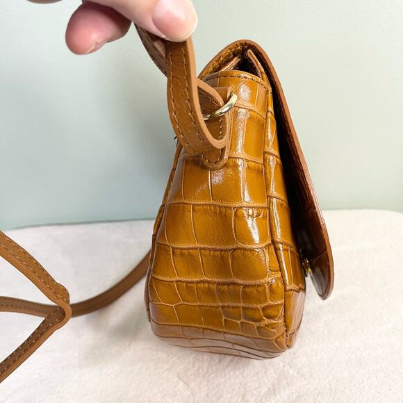 Valentina Today Is Your Best Day Italian Leather Crocodile Print Crossbody Bag - Picture 5 of 10